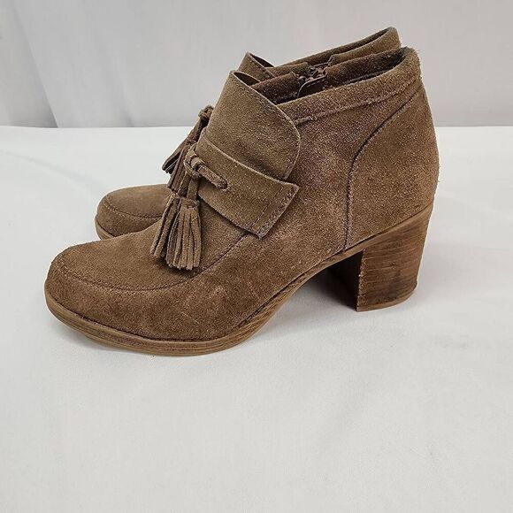 Nine West Size 7.5 Ellison Tassle Suede Leather Tan Ankle Booties Fall I - Picture 6 of 9